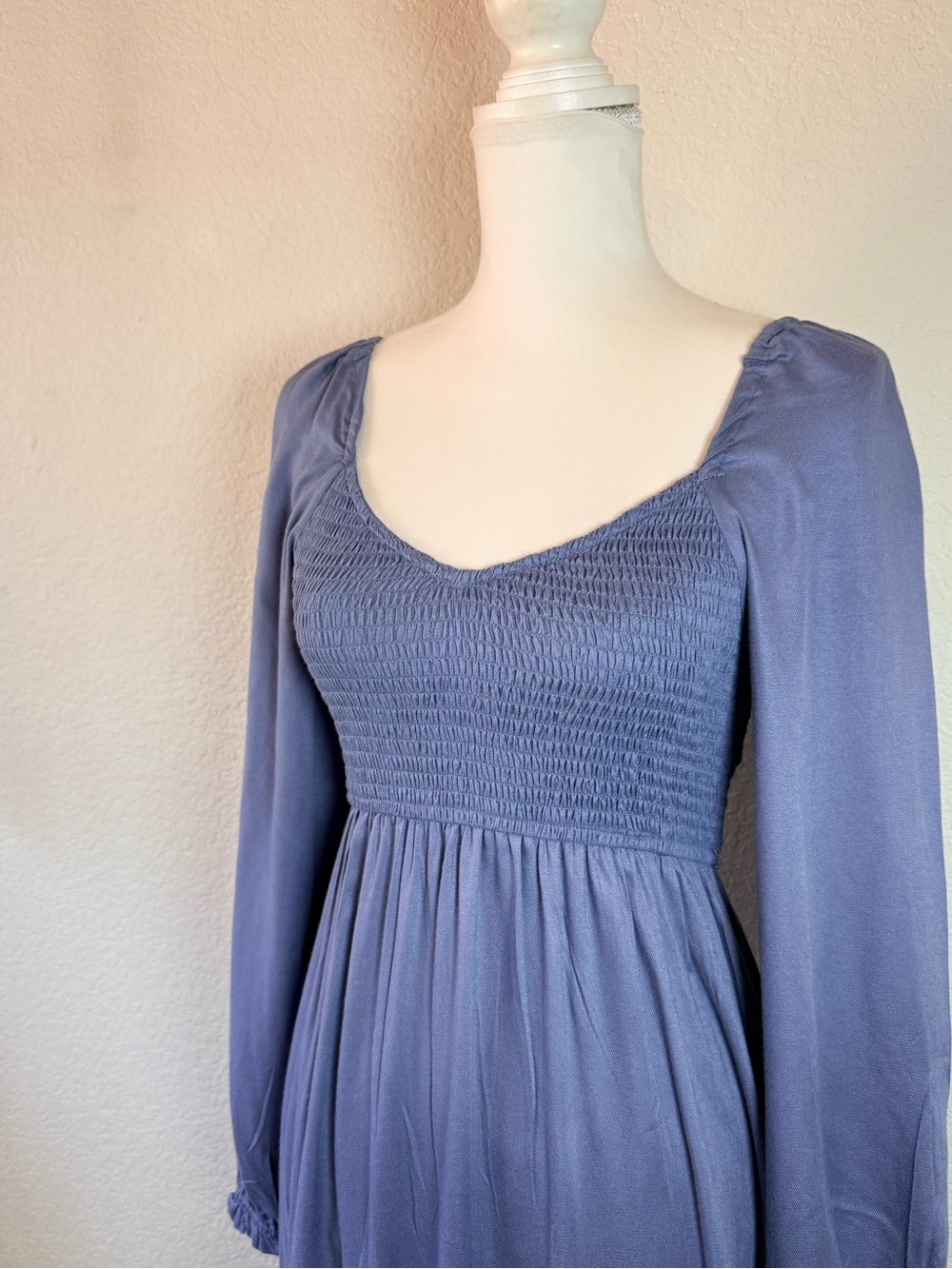 Beyond Words Black Boho Smocked Long Sleeve Fit & Flare Dress Size Small - Picture 2 of 8
